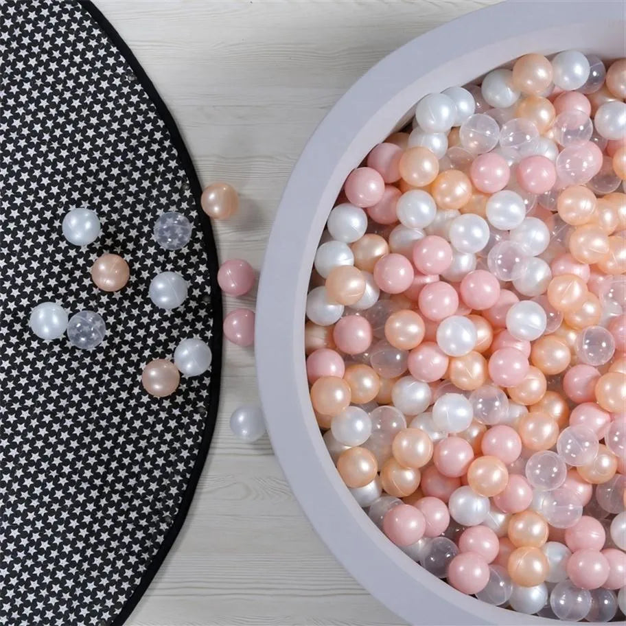 Luxe Foam Ball Pit + 200 Balls